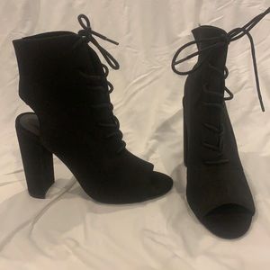 Steve Madden open toe/heel booties